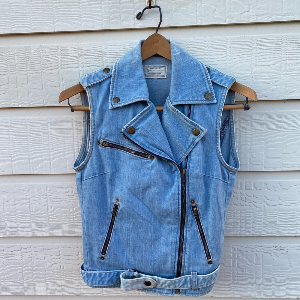 Current/Elliott Denim Moto Vest. Size Small (1) nwot sleeveless light wash new